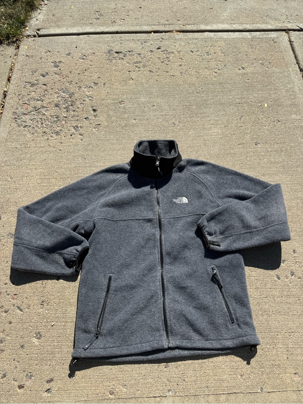 Men’s North Face Fleece (size Medium)